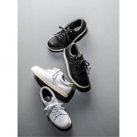 株式会社アテニアの取り扱い商品「レザースニーカーBM」の画像