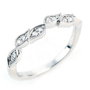 「ツイストリーフ」Twist Leaf  ローズカットダイヤモンド　リングの口コミ（クチコミ）情報の商品写真