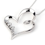 「「ジョセフィーヌ」 ローズカット&times;ブリリアントカットダイヤモンドペンダントトップ（株式会社ベーネユナイテッド）」の商品画像