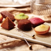 「アンリ・シャルパンティエ　プティ・ガトー・アソルティ＜フランセ＞　１２コ入り（アンリ・シャルパンティエ）」の商品画像