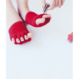 足指をぐっと広げてつかれすっきり　リラックスソックスの会の商品画像