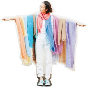 健康的な表情に見せる　ブライトカラーのスラブガーゼタオルストールの会の商品画像
