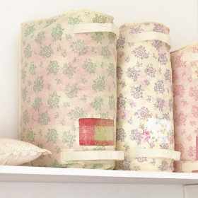 「春夏秋冬をめぐる収納　圧縮せずに立てて並べる大きめサイズの衣類収納袋の会（株式会社フェリシモ）」の商品画像