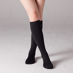 「モイストケアソックス ベーシック（ハイ丈）（フットサイエンス）」の商品画像の1枚目