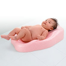 「リッチェル ひんやりしない おふろマット/おふろチェア（株式会社リッチェル）」の商品画像の2枚目