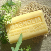 「サボヌリードプロヴァンス　サボネット　モクレンの香り　(125g）（株式会社プロヴァンサ）」の商品画像