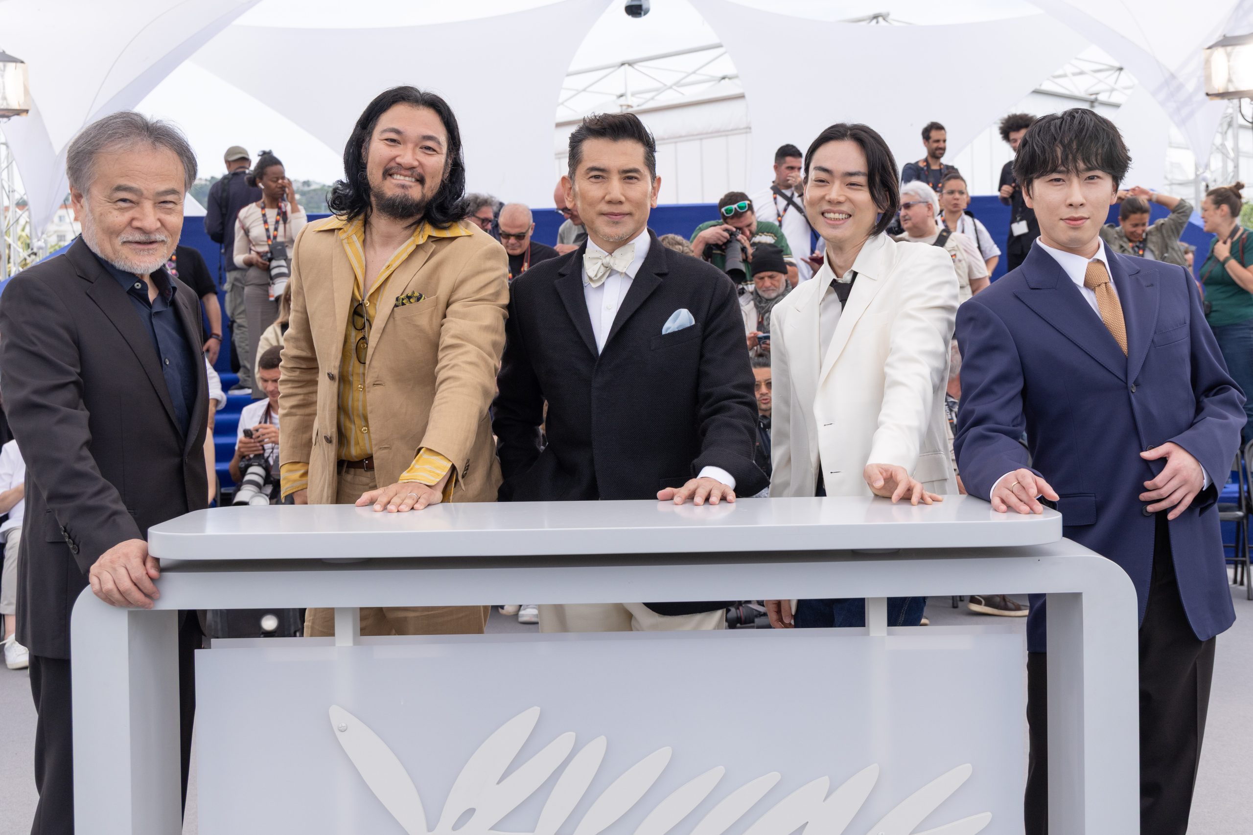 本木雅弘×菅田将暉×宮舘涼太、カンヌ初上陸！青木崇高、黒沢清監督と