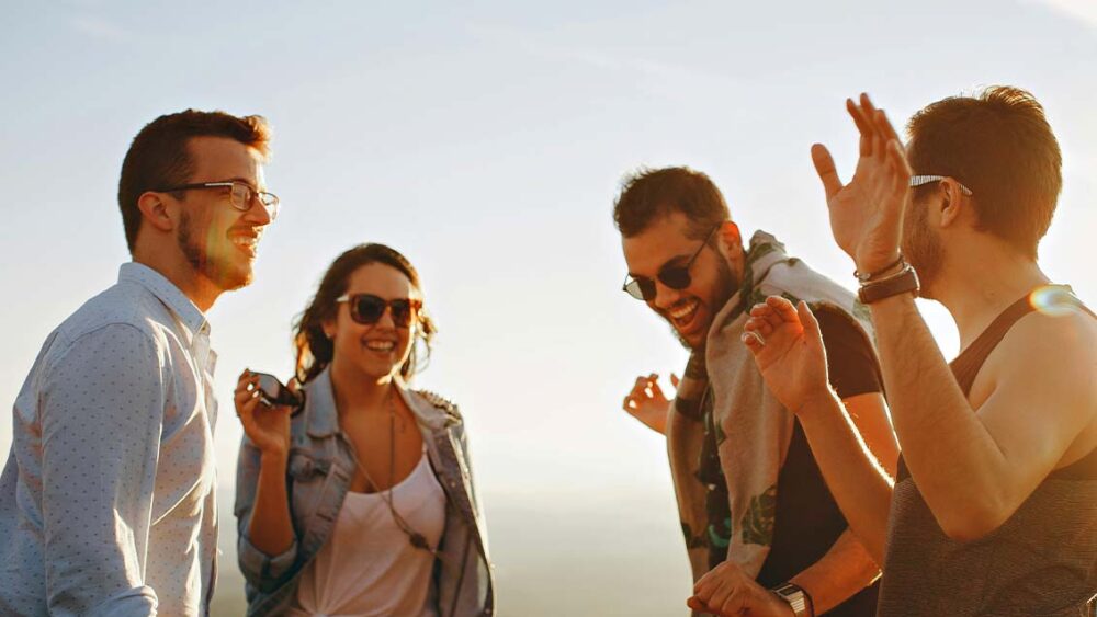 意気投合　英語　hit it off