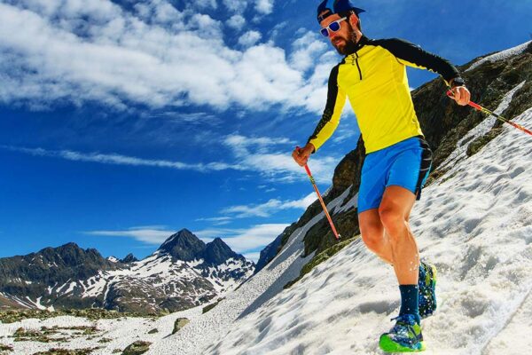 下り坂　英語　go downhill