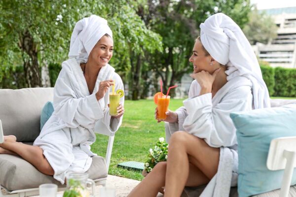 ちょろい　英語　a pushover 意味