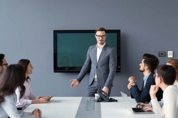 早めに対処する　英語 get ahead of this 意味