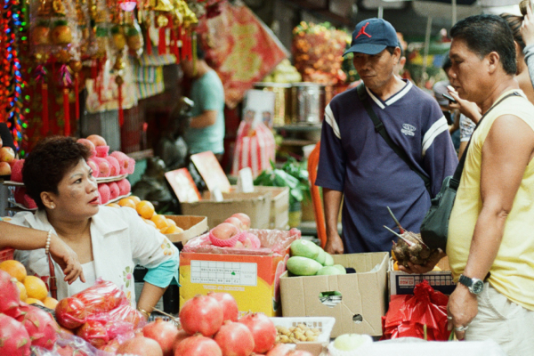 値切る　英語　haggle 意味
