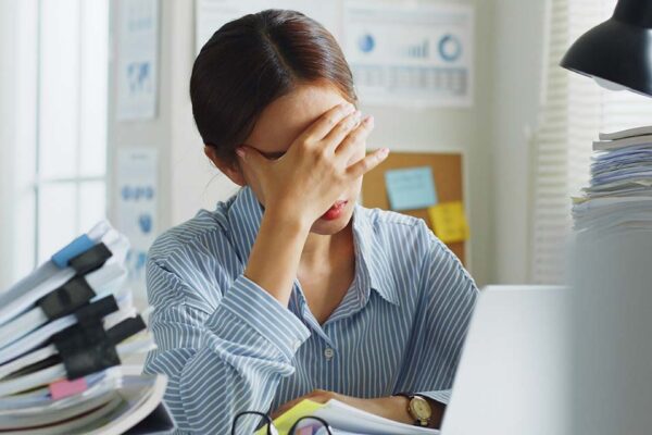 ストレスが溜まりやすい　英語　get stressed easily
