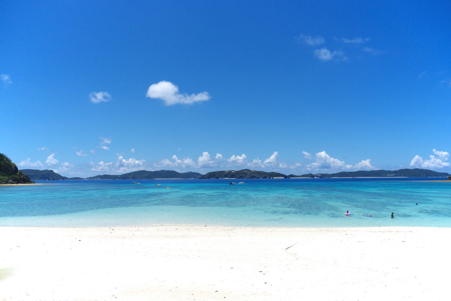 渡嘉志久ビーチ おきなわlikes 県民と旅行者のための沖縄お出かけ情報サイト
