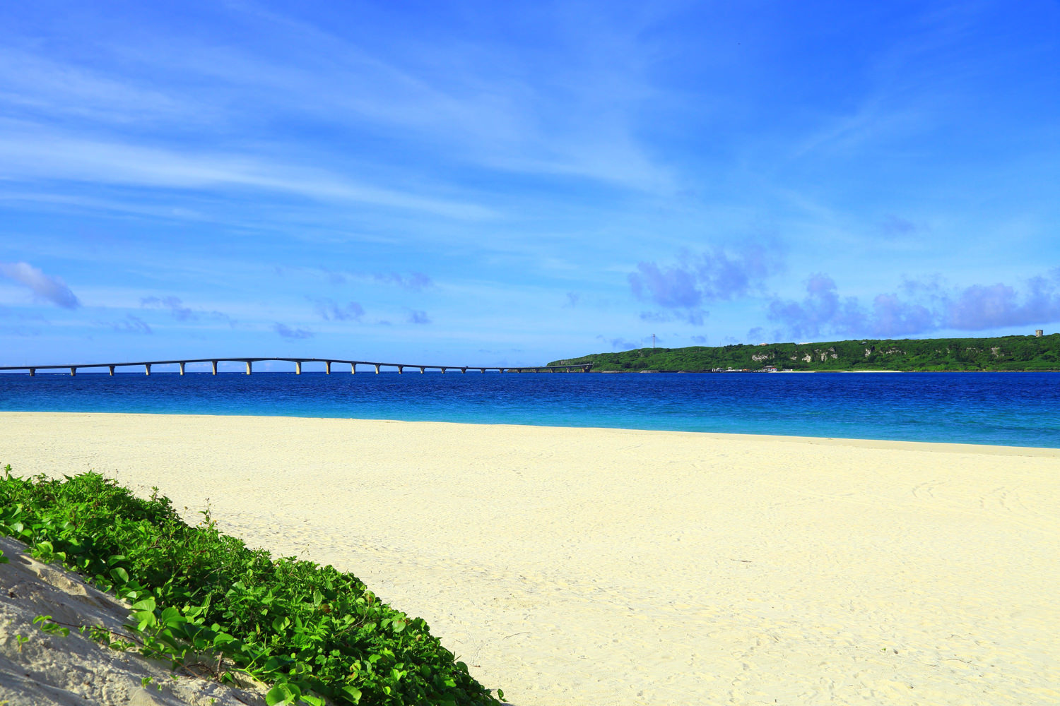 与那覇前浜ビーチ おきなわlikes 県民と旅行者のための沖縄お出かけ情報サイト