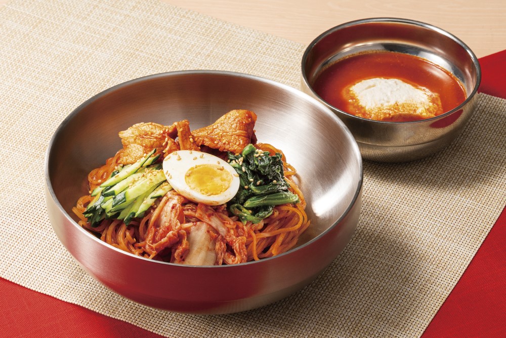 辛さに汗ばむ】つるりともちもち「旨辛ビビン麺」スンドゥブ中山豆腐店