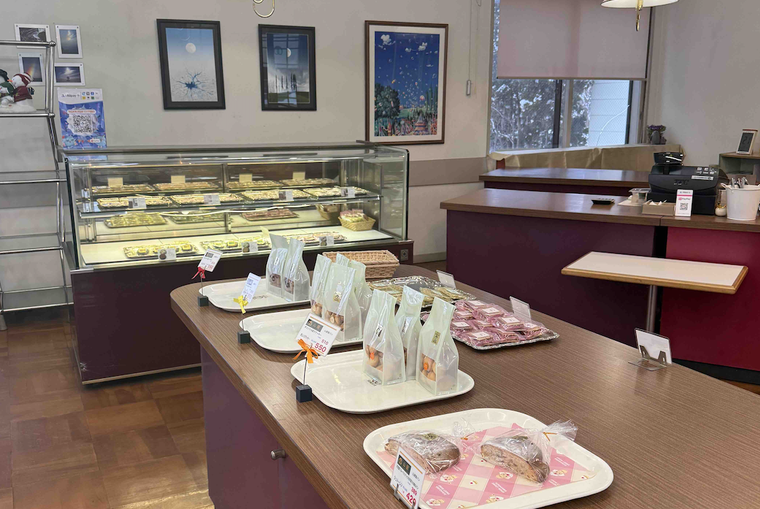 北海道砂川市の国道沿いにある70年以上の歴史を持つ「プチ・ト…