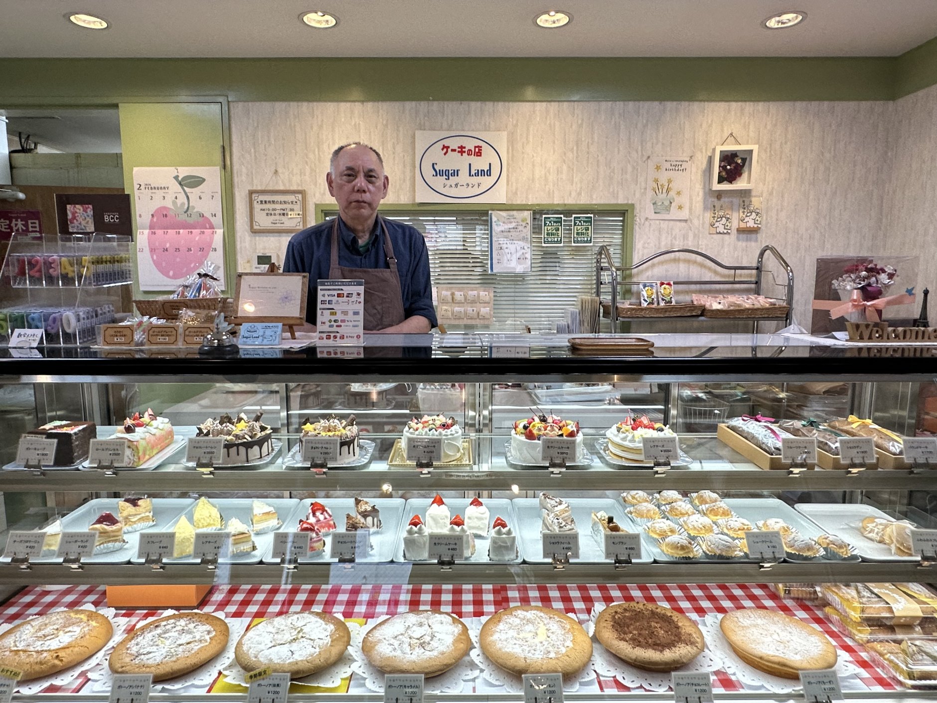 オリジナルレシピのガトーノアが人気。沖縄県那覇市の洋菓子店…