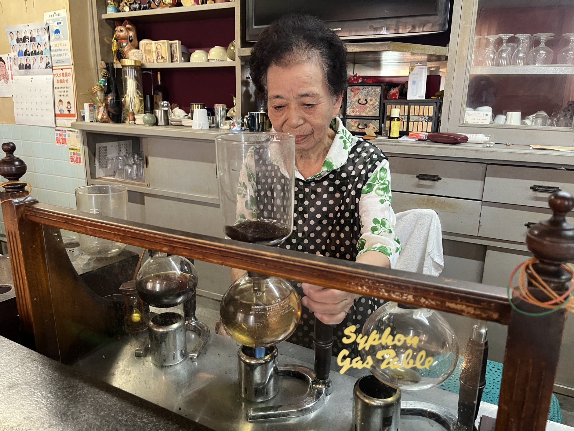 サイフォンで淹れるコーヒーが魅力。鳥取県北栄町で40年続く喫…