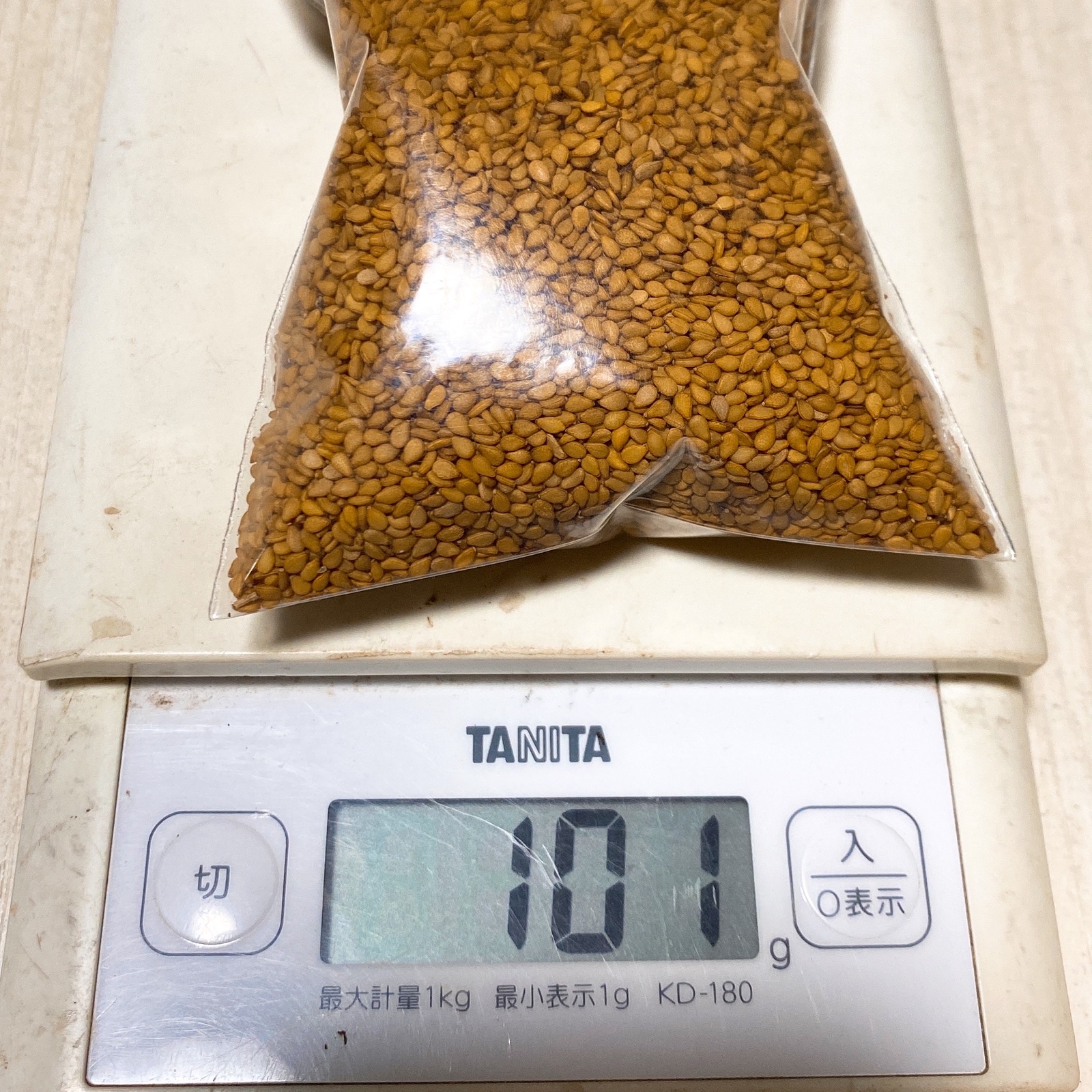 国産金ごま(生ごま)２ｋｇ 001c09ce83be2a2e42158d4e22fff2