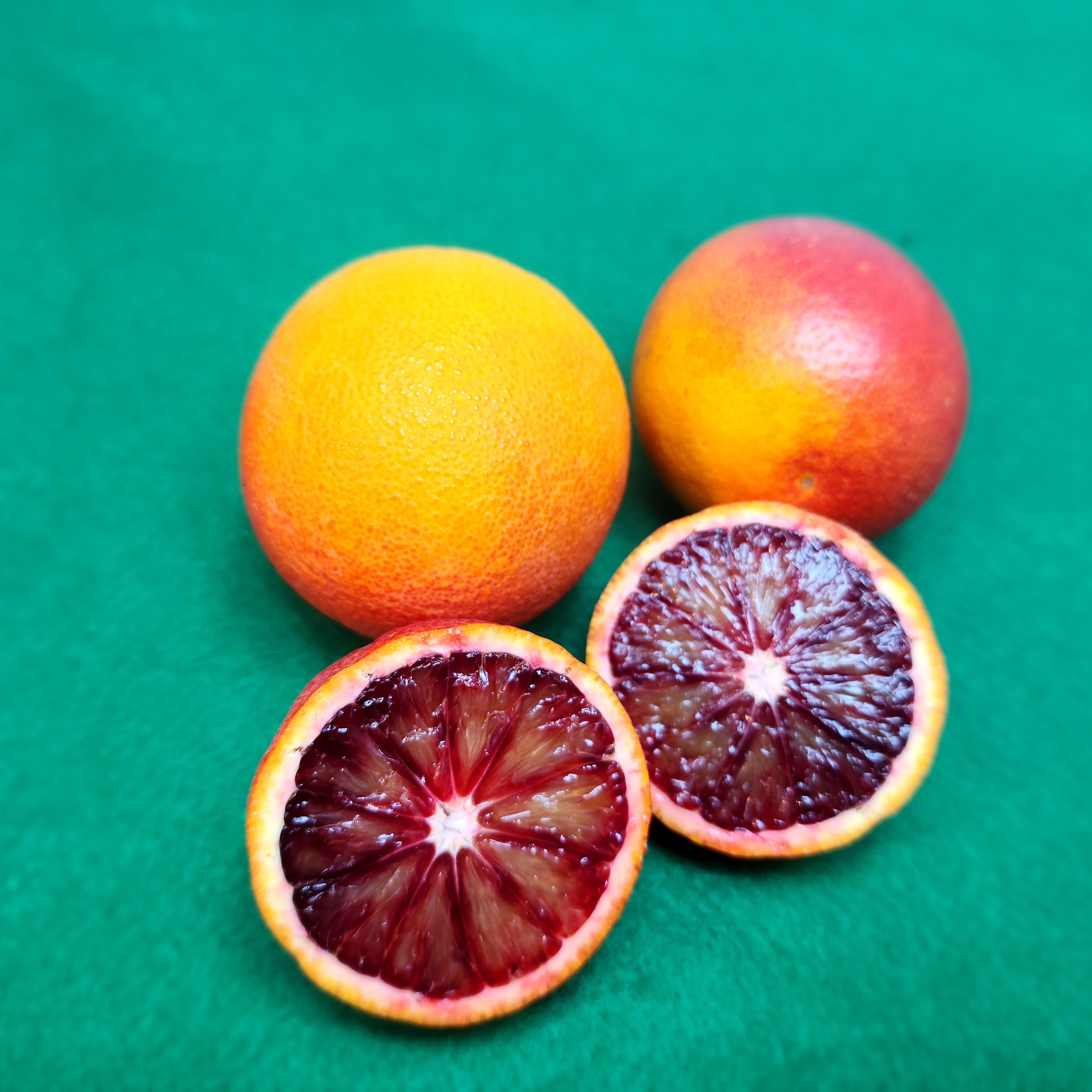 箱込約3㌔ ブラッドオレンジモロ 味の濃さと赤さが自慢です。 | 果物