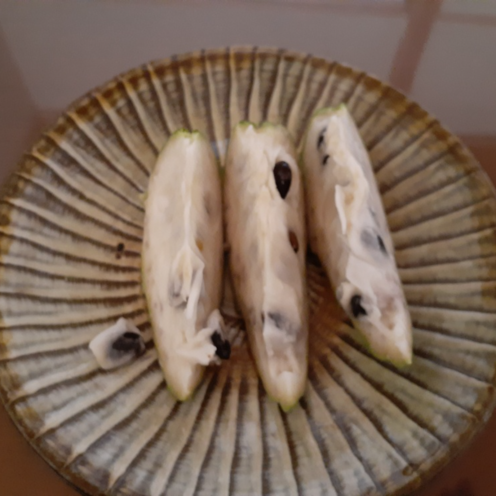 追熟のアテモヤ340~265g2玉入り ｜ 果物/その他果物 産直アウル 農家