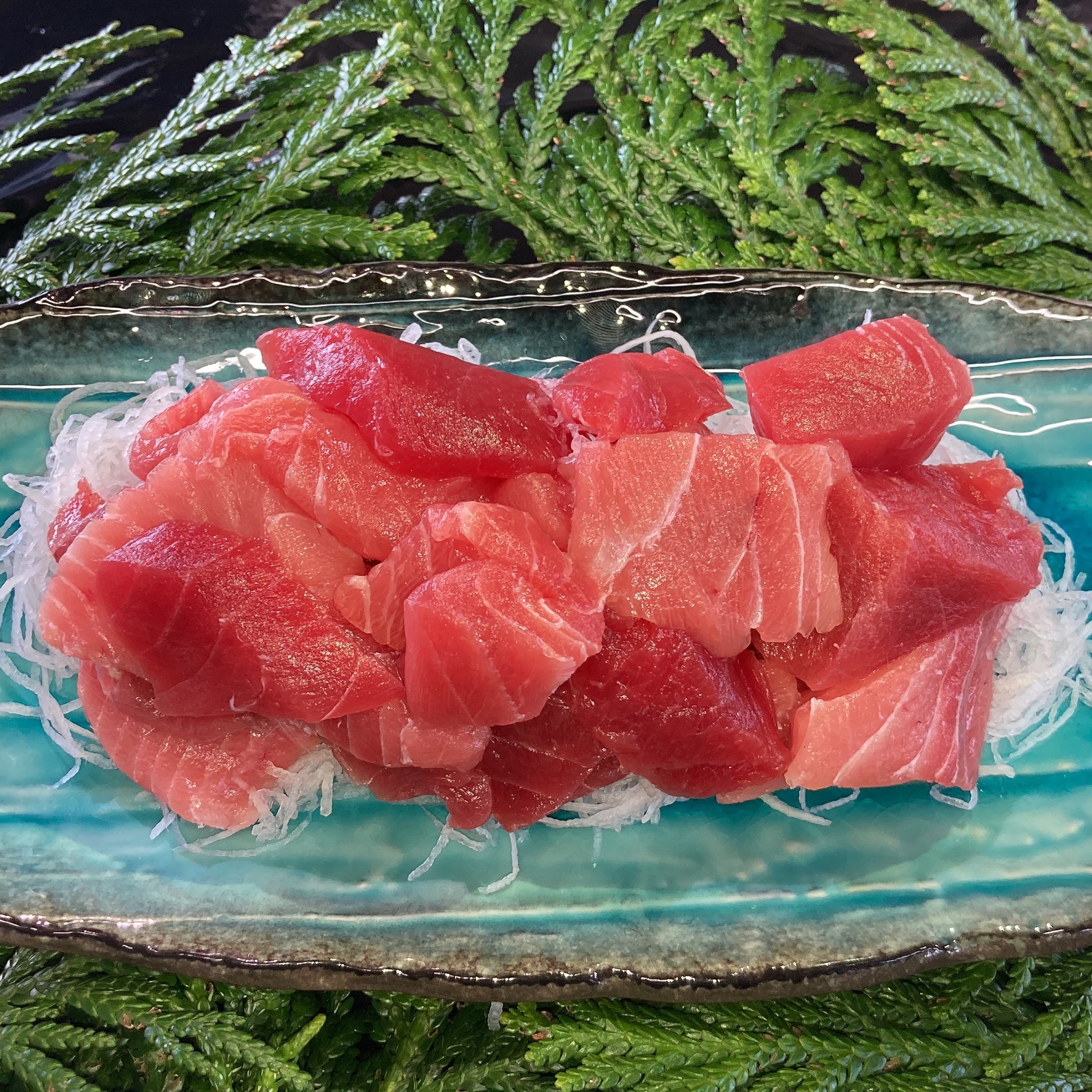 冷凍 青森県大間産天然本鮪中トロ切り落とし 500g×2パックセット 大間まぐろ切り落とし2パック・大トロ100gセット | 魚介類