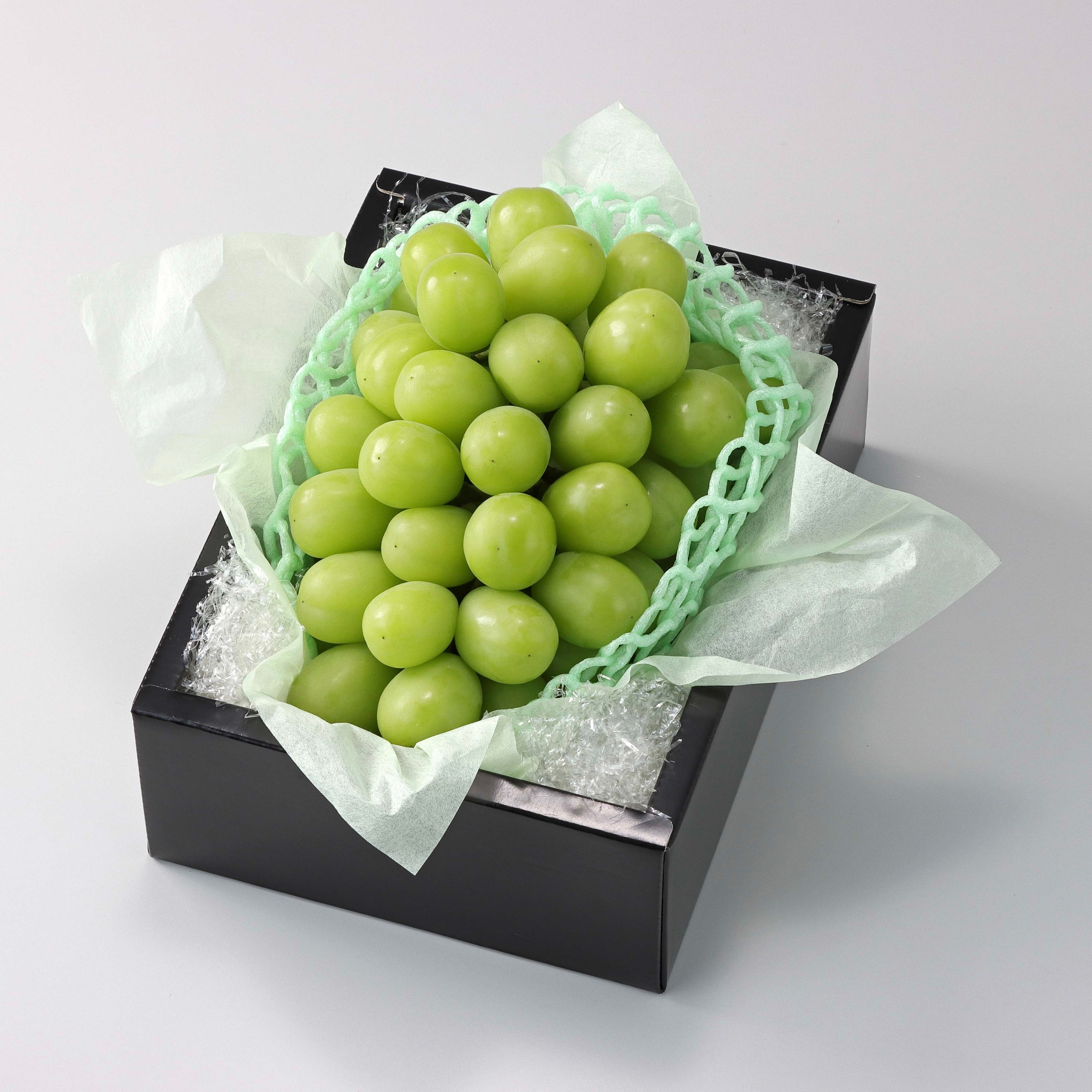 シャインマスカット　粒　10kg Nini farm最高ランク】こだわりの大粒大房シャインマスカット一房詰約