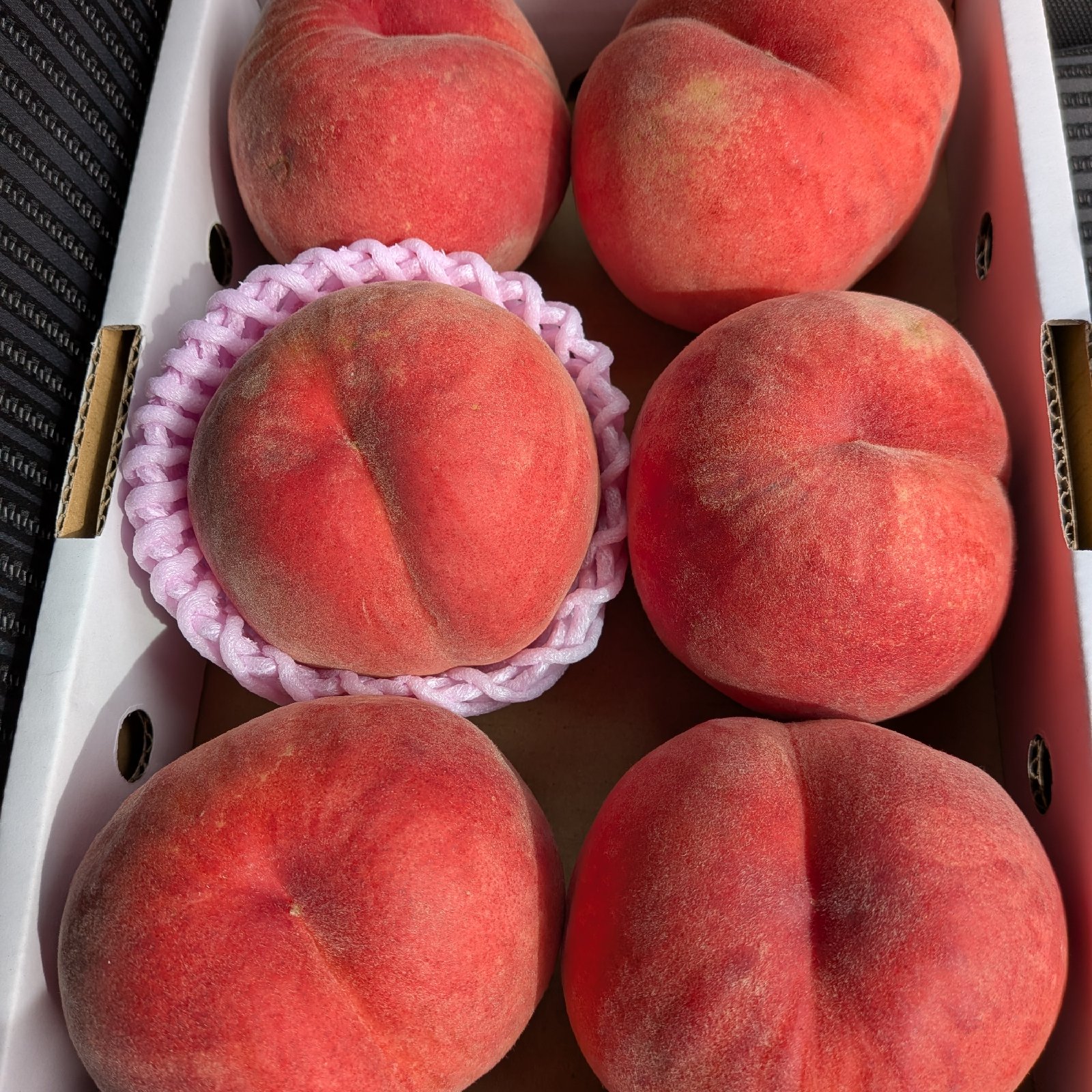 青森県産おどろき桃 ｜ 果物/もも 産直アウル 農家・漁師など生産者