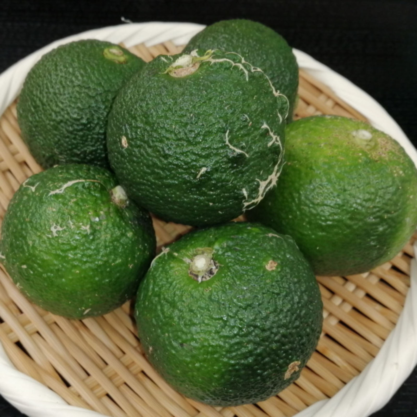 冷凍品】もてぎの青ゆず 1kg / 傷あり、形・サイズ不揃い | 果物/香酸