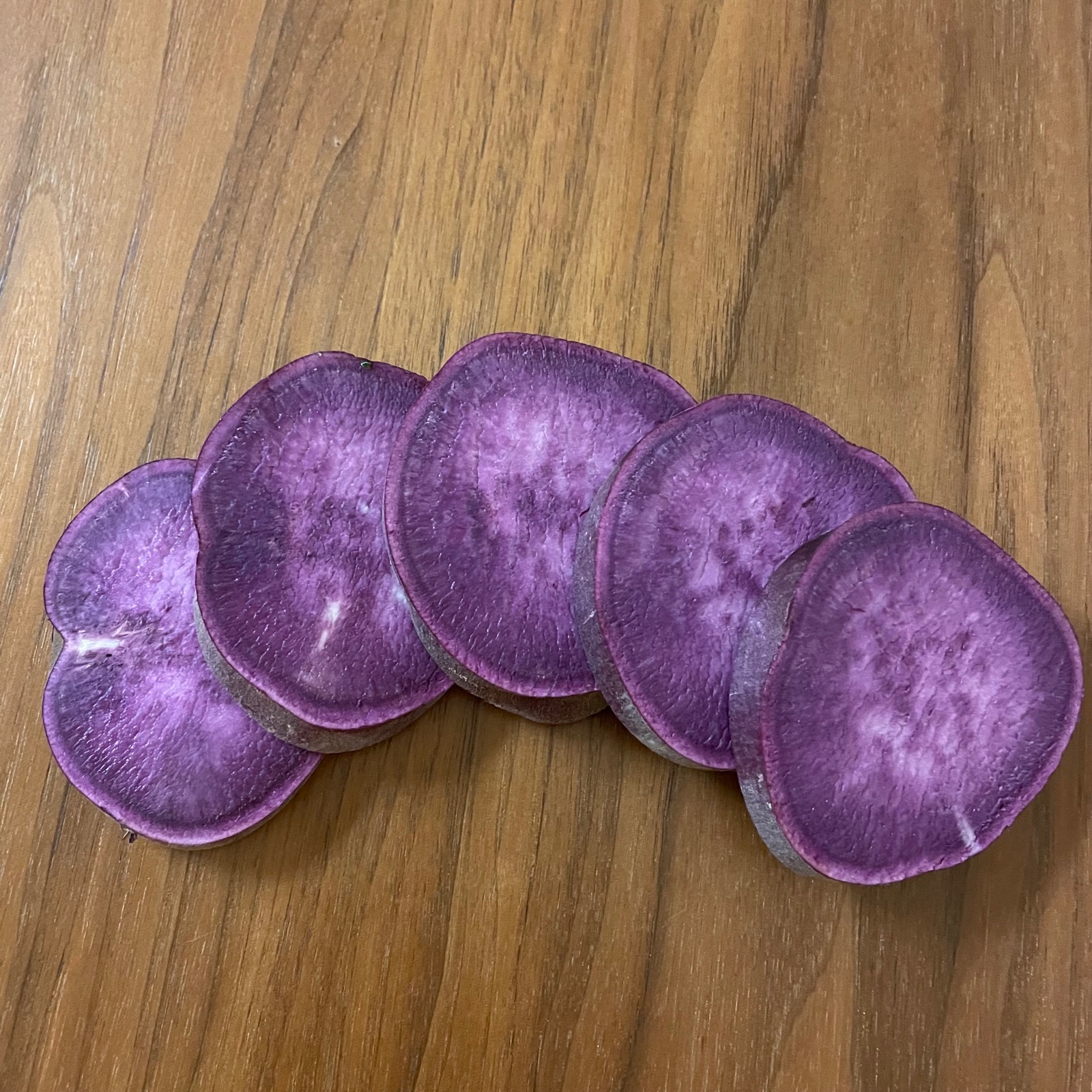 特大サイズ！紫芋 【パープルスイートロード】お菓子作り等におすすめ