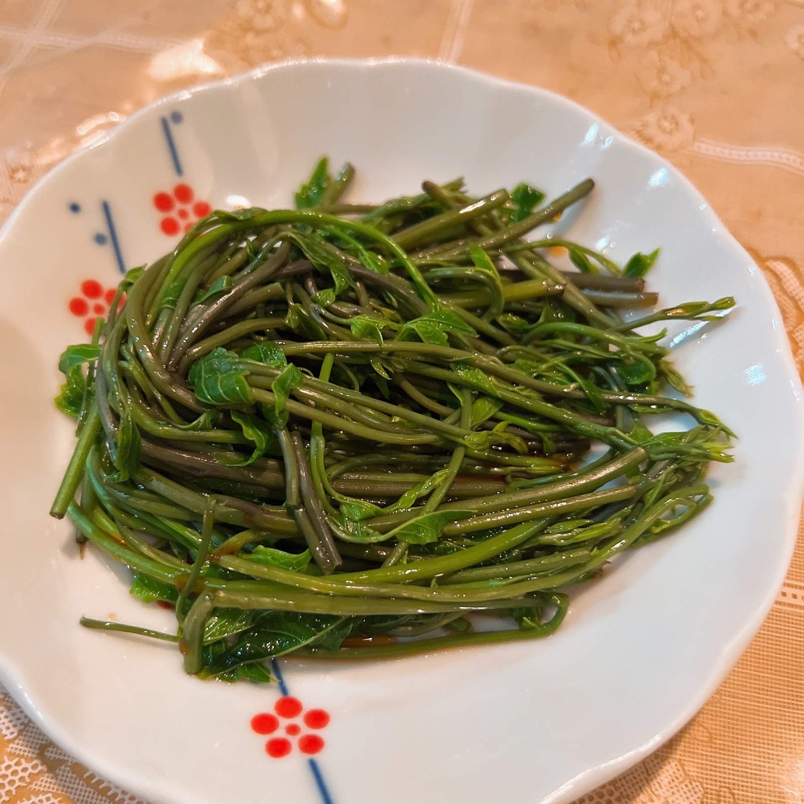 新潟県産 木の芽(あけびの芽) 100g | 野菜/山菜 産直アウル 農家から