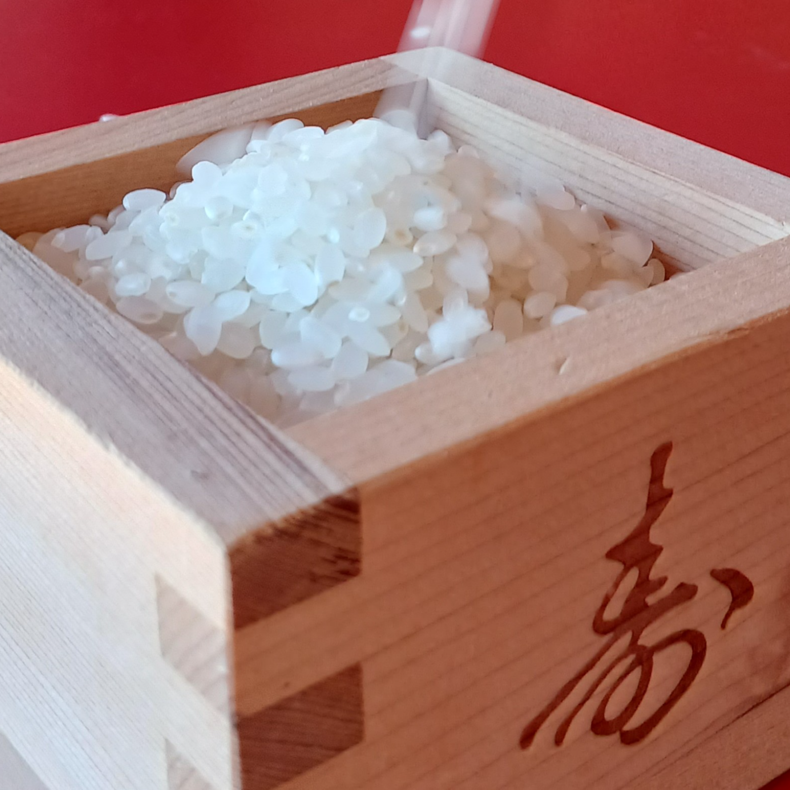 冷たく透き通った水で育った「コシヒカリ」 （白米20kg 送料割引 