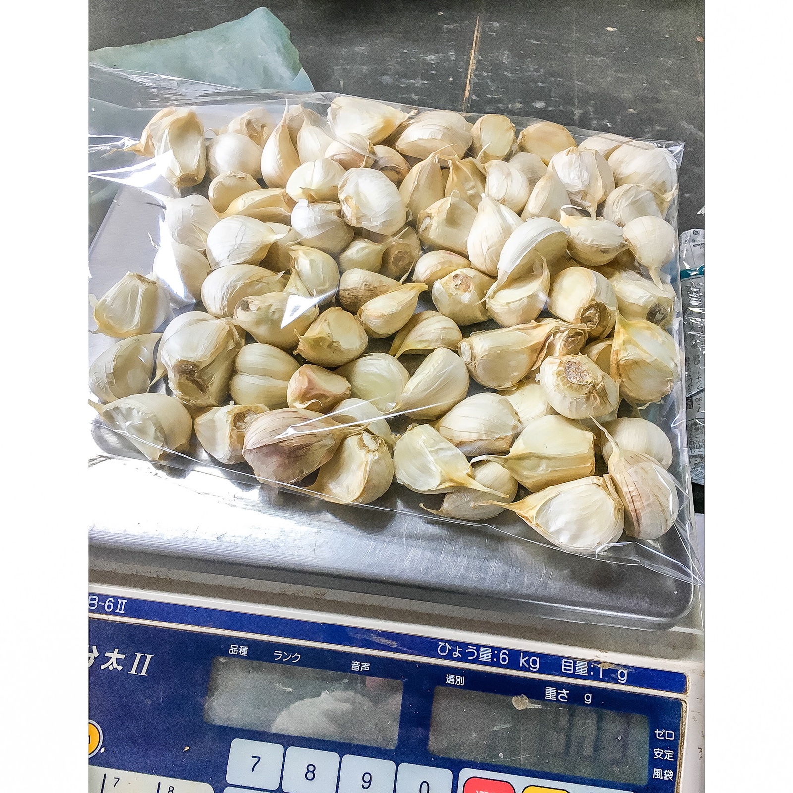 青森県産にんにく（バラ）【栽培期間中農薬不使用】（内容量約700g