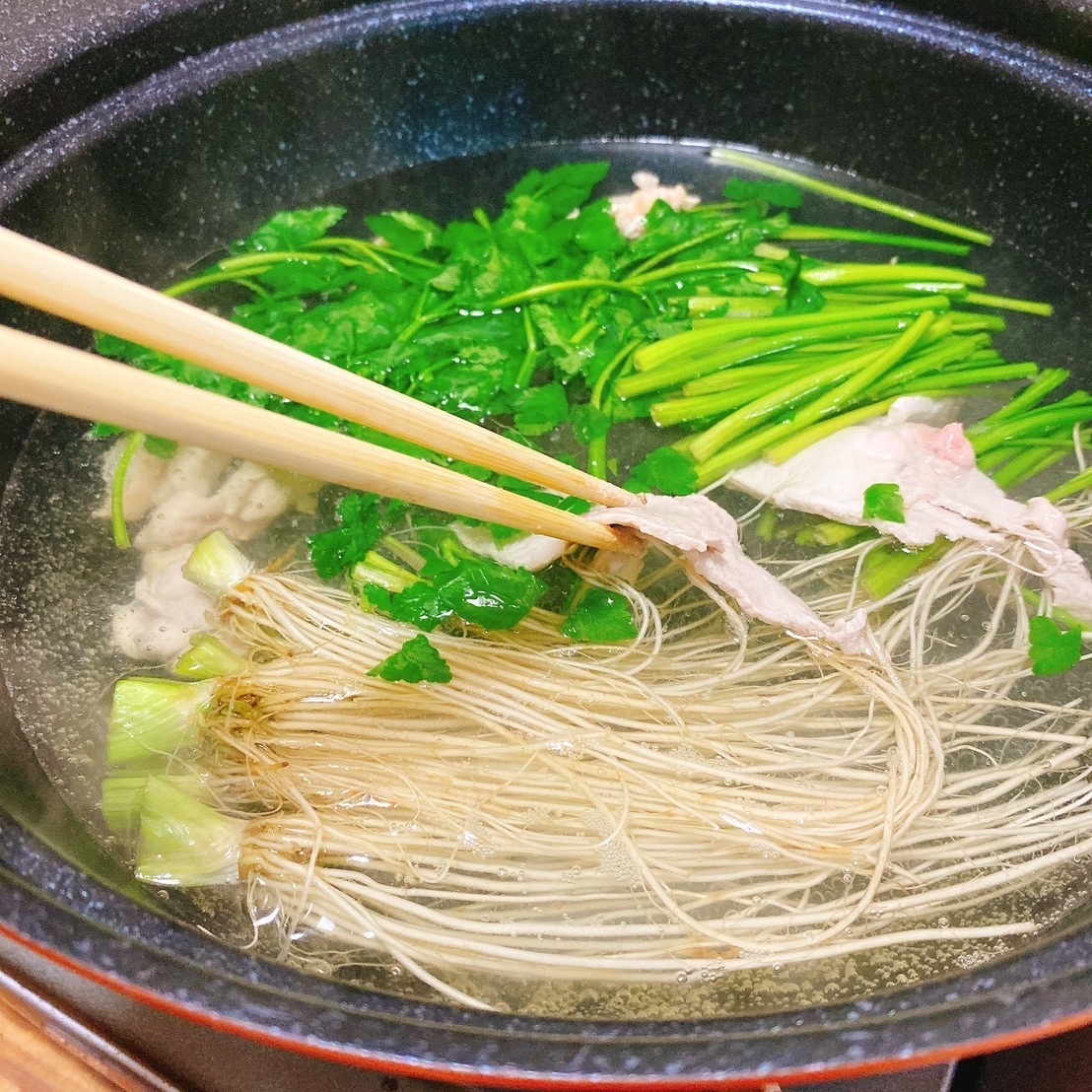 根っこが主役！湯沢市産『三関せり』家庭用1kg | 野菜/その他野菜 産直