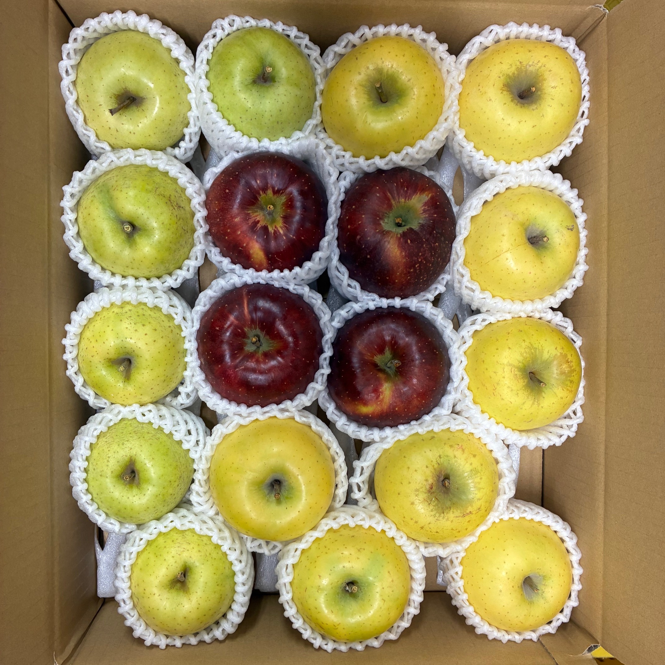 マリモさんが 仲野果樹園 の 【6周年限定】りんご3種セット(秋映