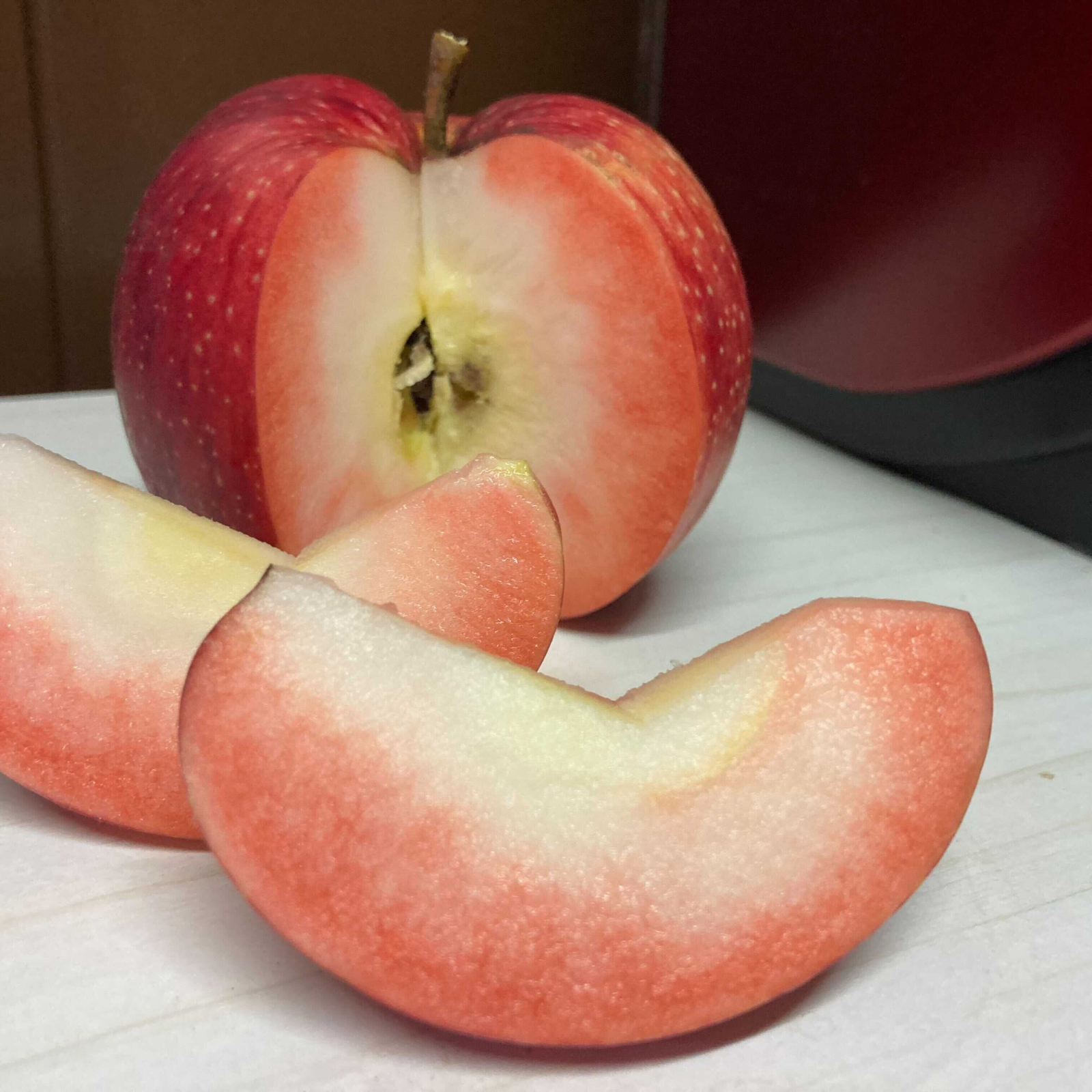 みくりんご確認用 完売】美紅（みく）2.3kg（6～12個） | 果物/りんご 産直アウル 農家