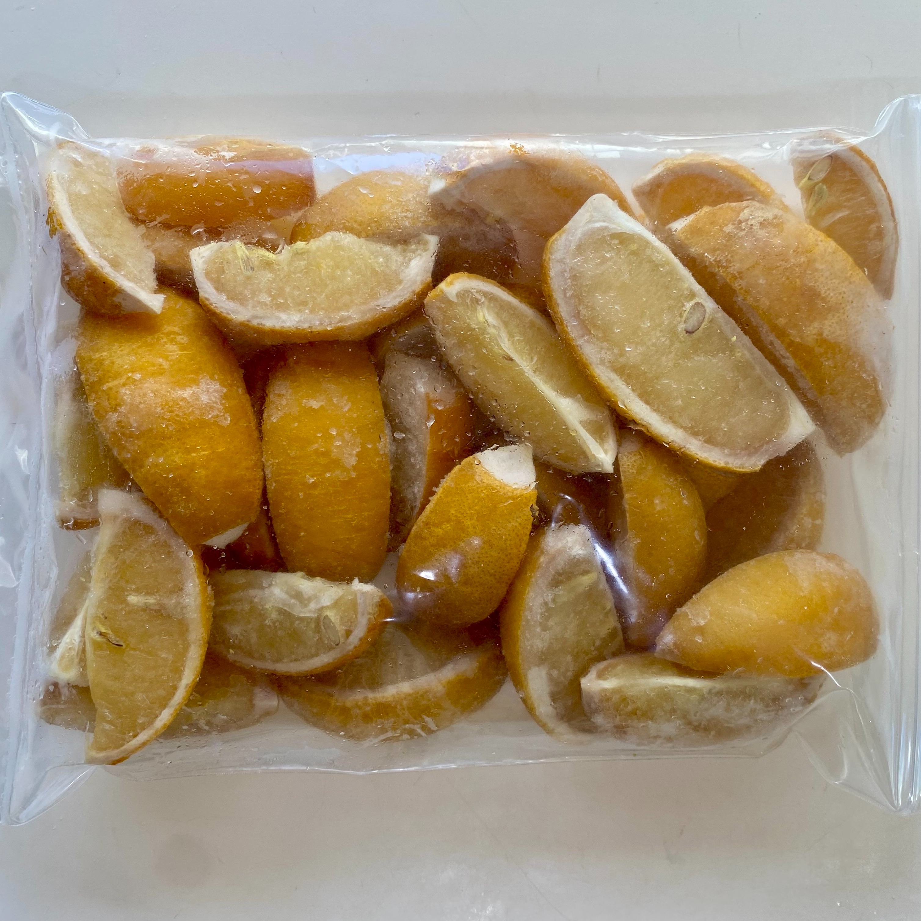 きになるレモン 三ケ日果汁あふれる【凍らせ生レモン（くし形カット）】1kg(500g×2袋
