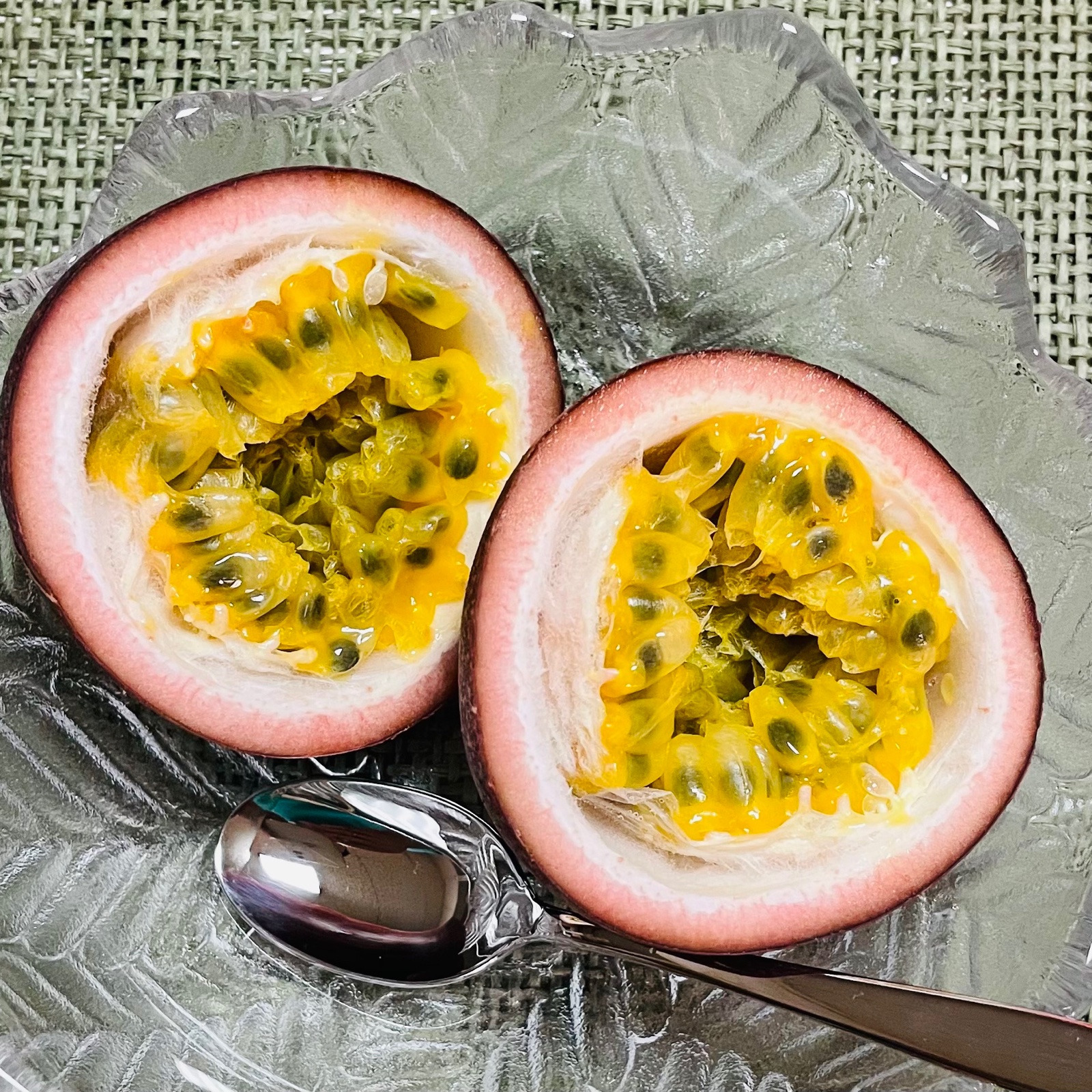 堀越様専用パッションフルーツ4キロ | 果物/パッションフルーツ 産直