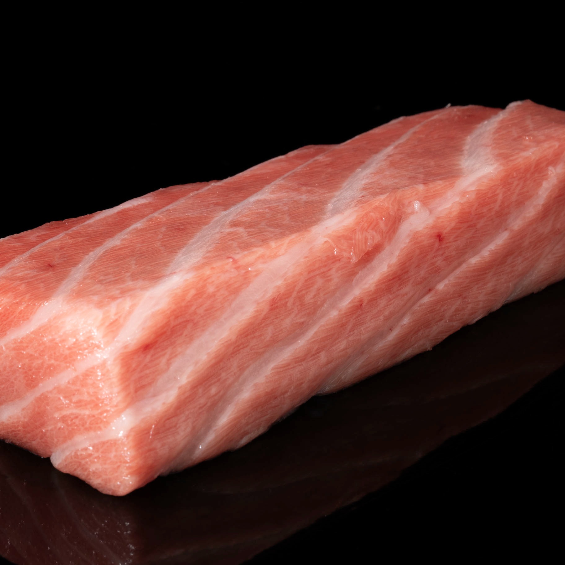 スシ(大トロ) RSO 大間まぐろ大トロ200g・すなずり串 | 魚介類/マグロ 産直アウル 農家