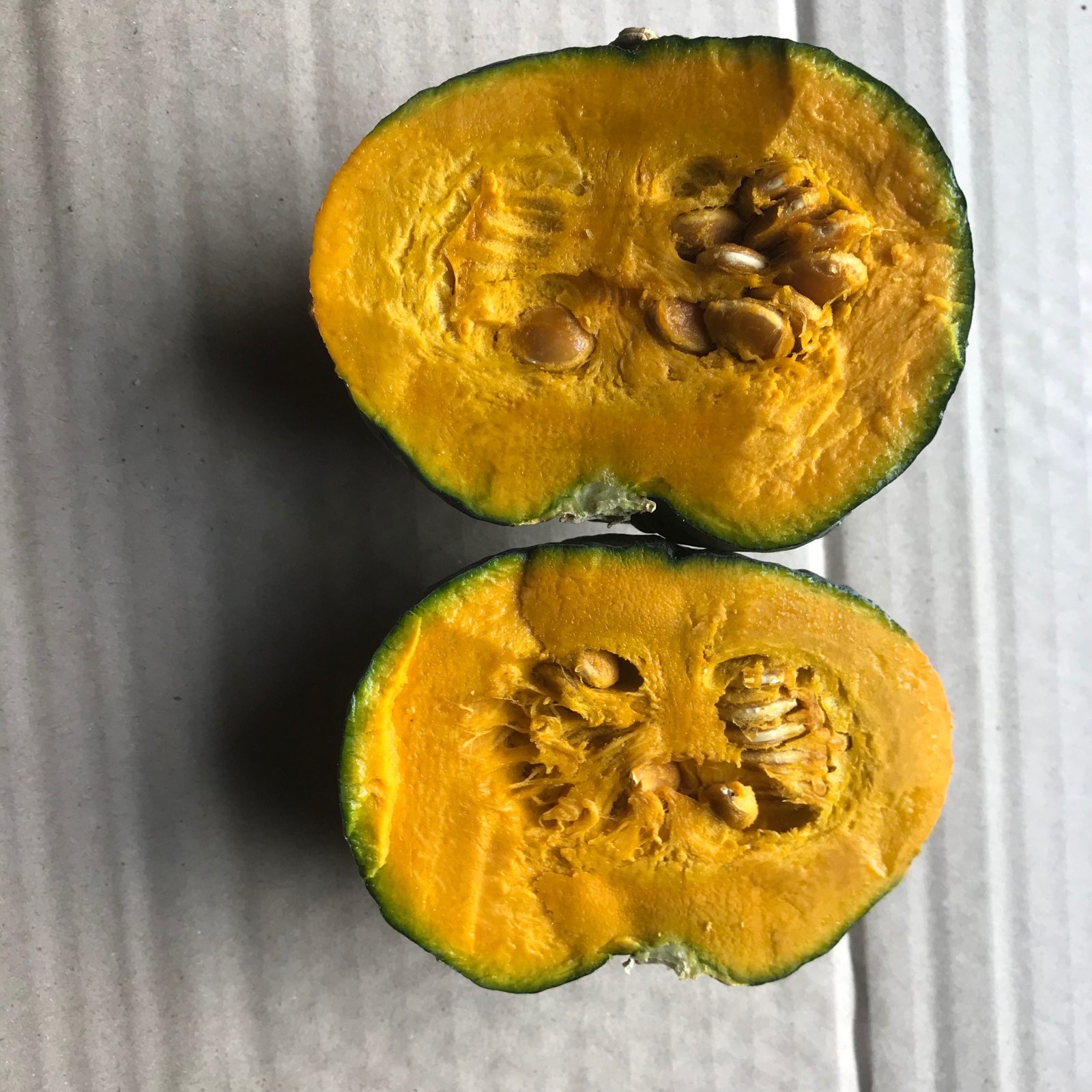 坊ちゃんかぼちゃ ｜ 野菜/かぼちゃ 産直アウル 農家・漁師など生産者