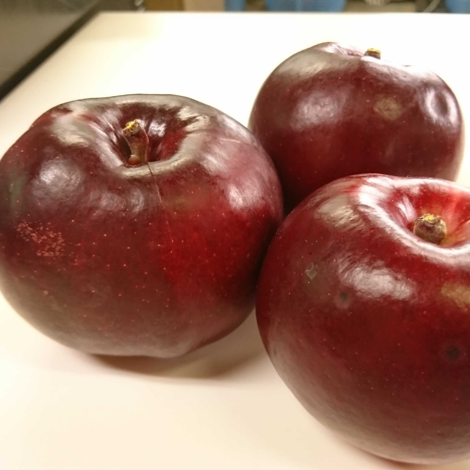 完売】紅の夢 2.3kg（6～12個） | 果物/りんご 産直アウル 農家から