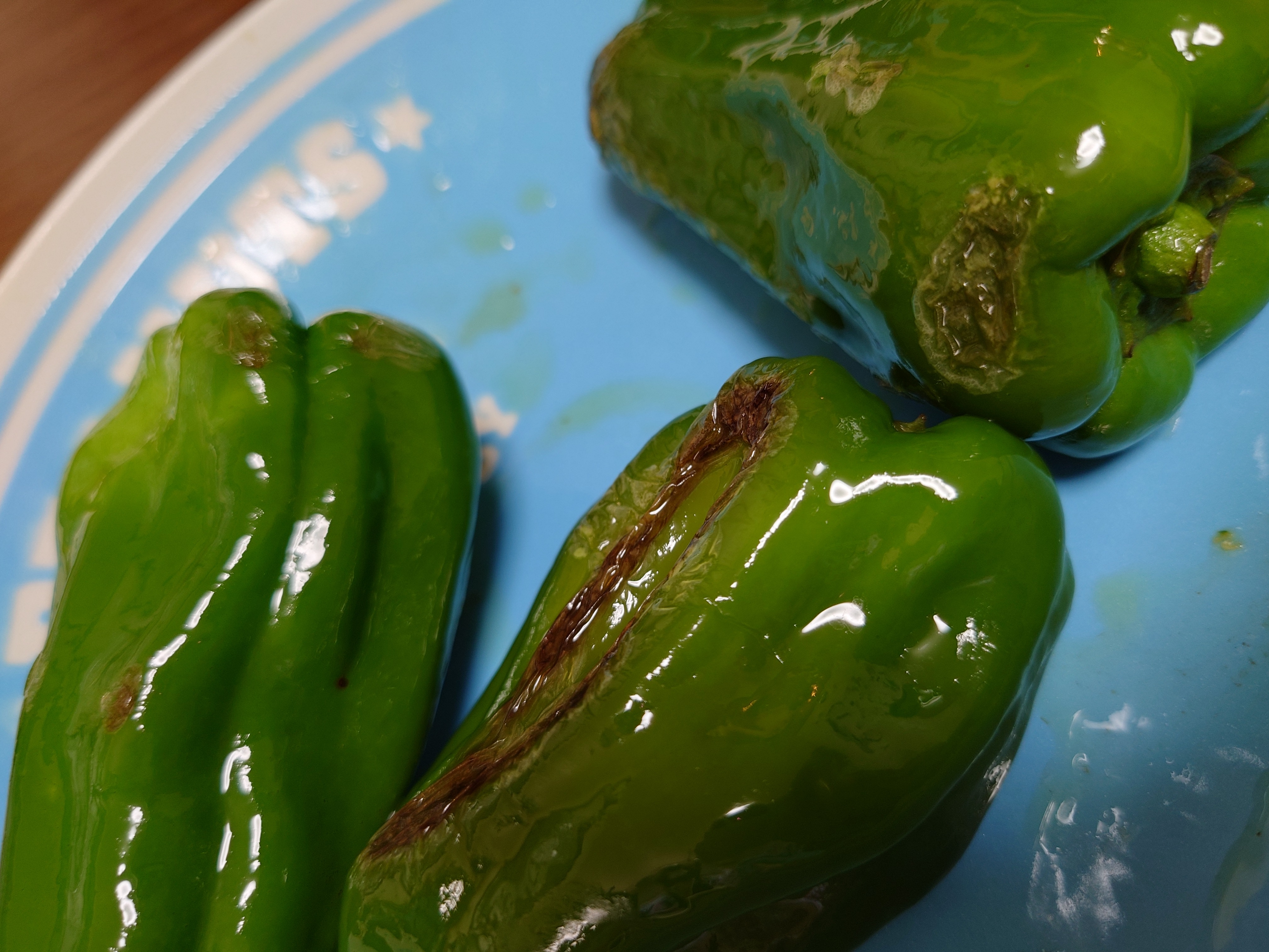 完熟赤ピーマン 300g ｜ 野菜/ピーマン 産直アウル 農家・漁師など生産