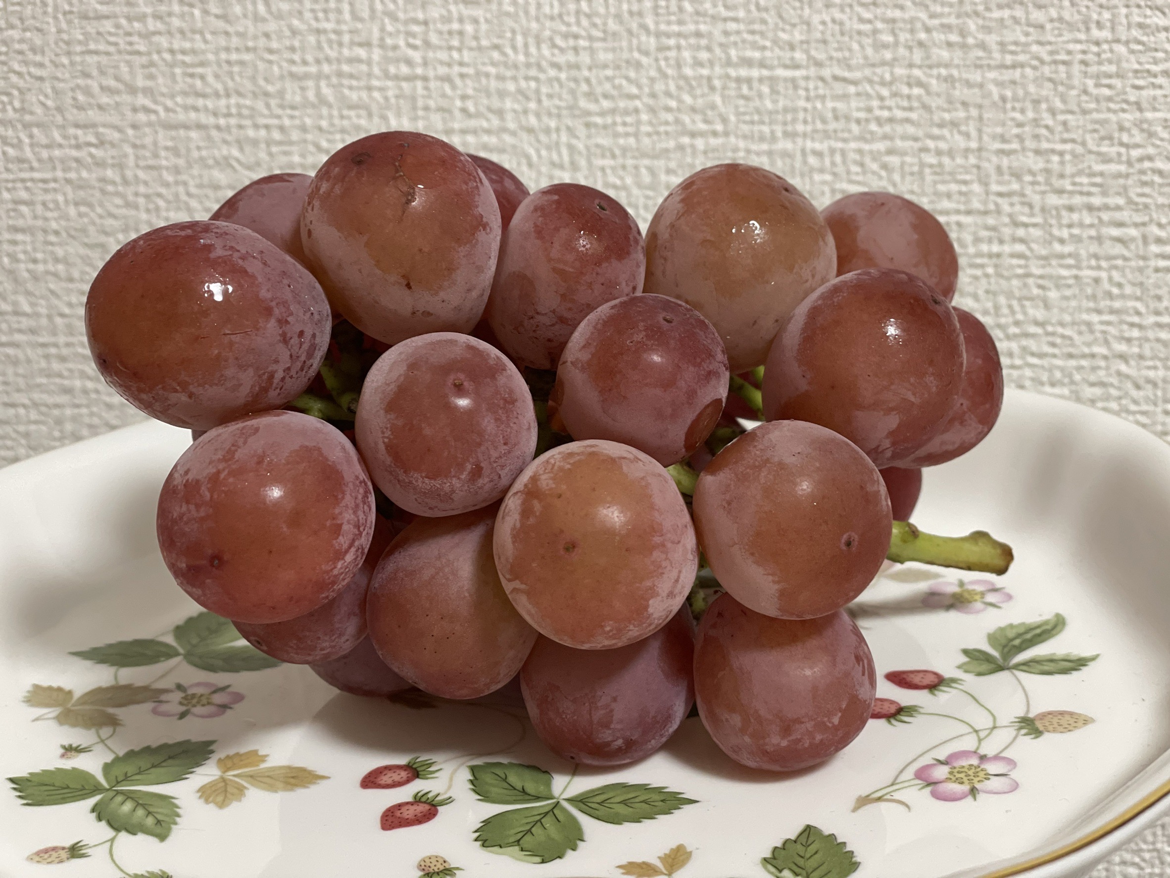 山形県産クイーンニーナ | 果物/ぶどう 産直アウル 農家から直接野菜