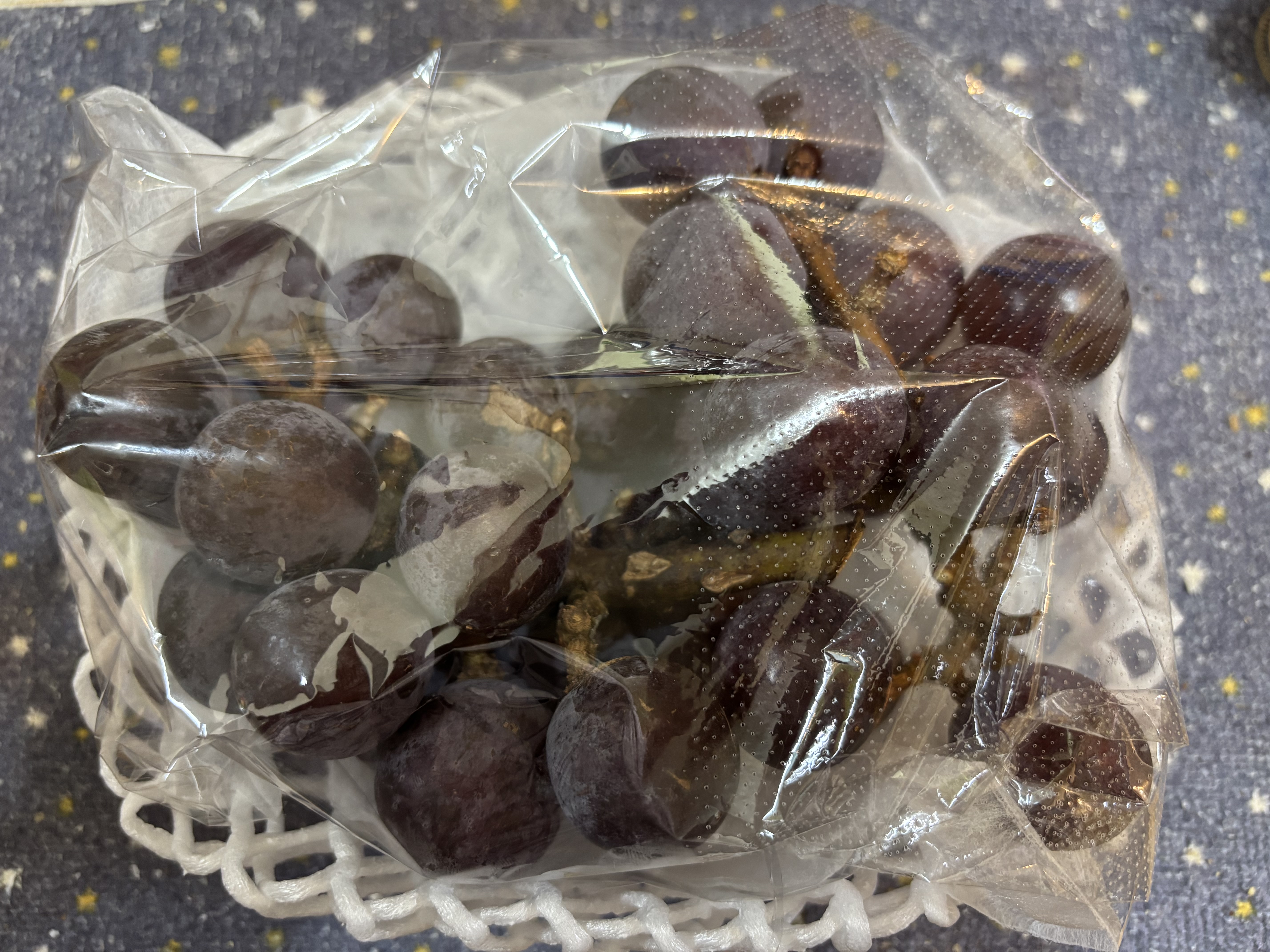 家庭用】果汁たっぷり あづましずく1kg2~3房 ｜ 果物/ぶどう 産直