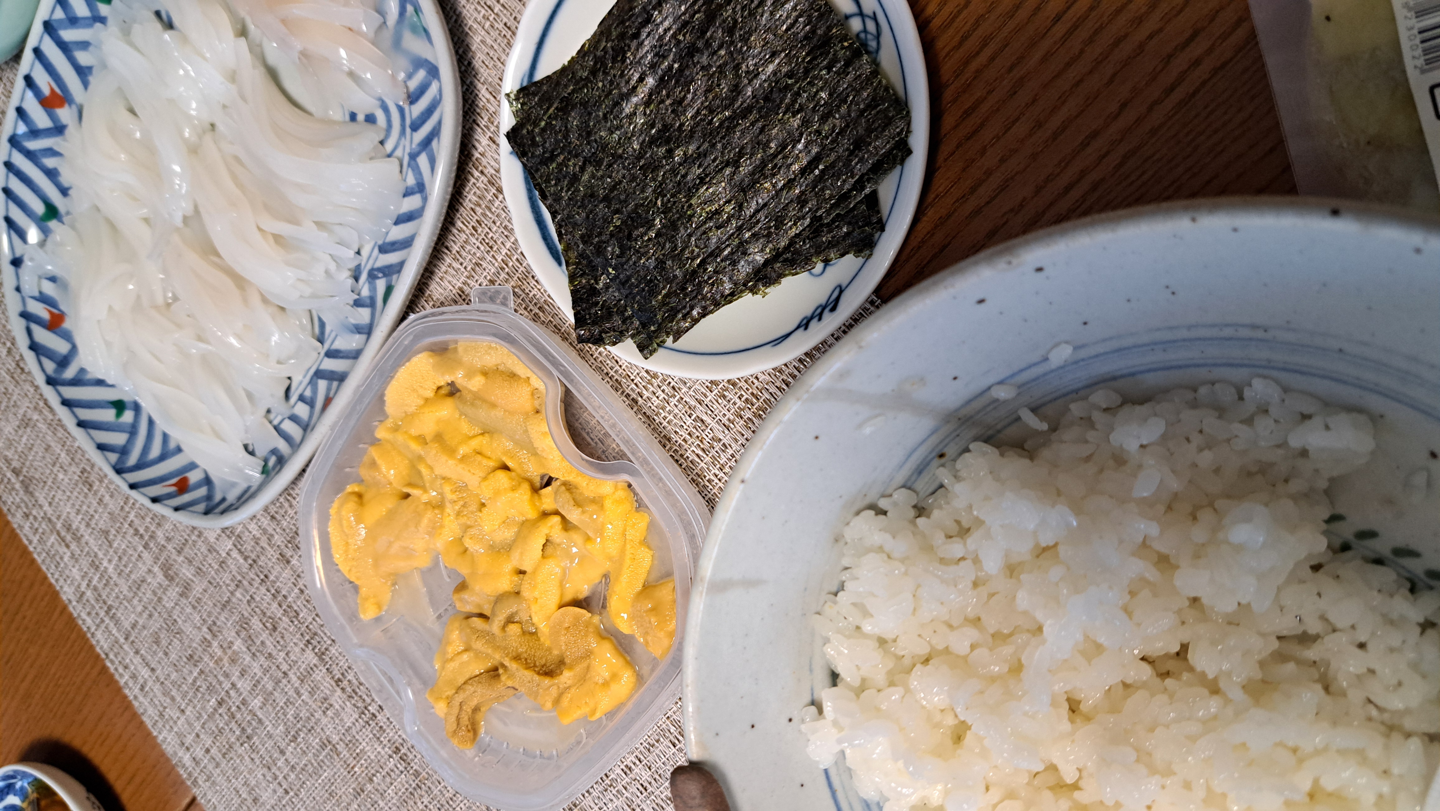今が旬】大間産天然生うに100g×2パック ｜ 魚介類/ウニ 産直アウル