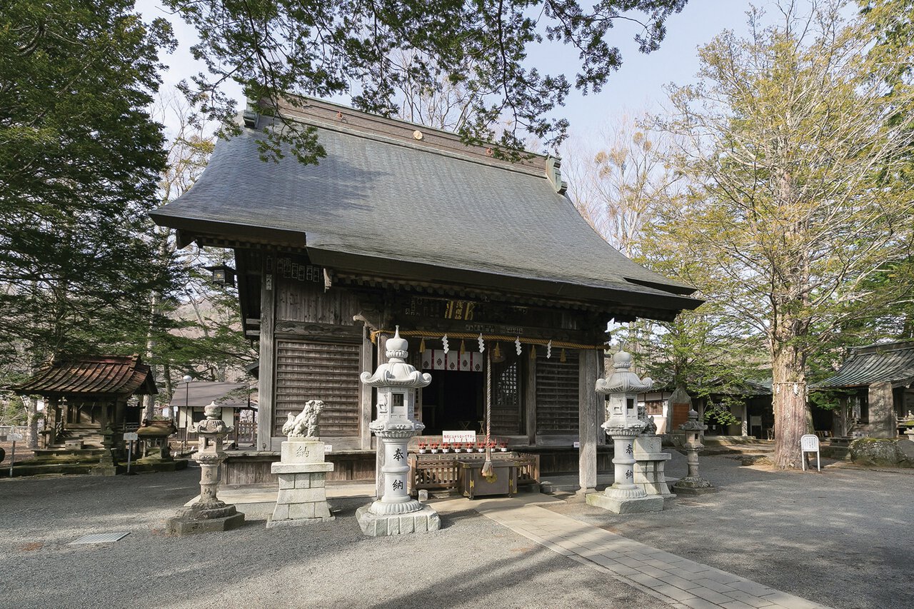 忍草浅間神社 - Guidoor