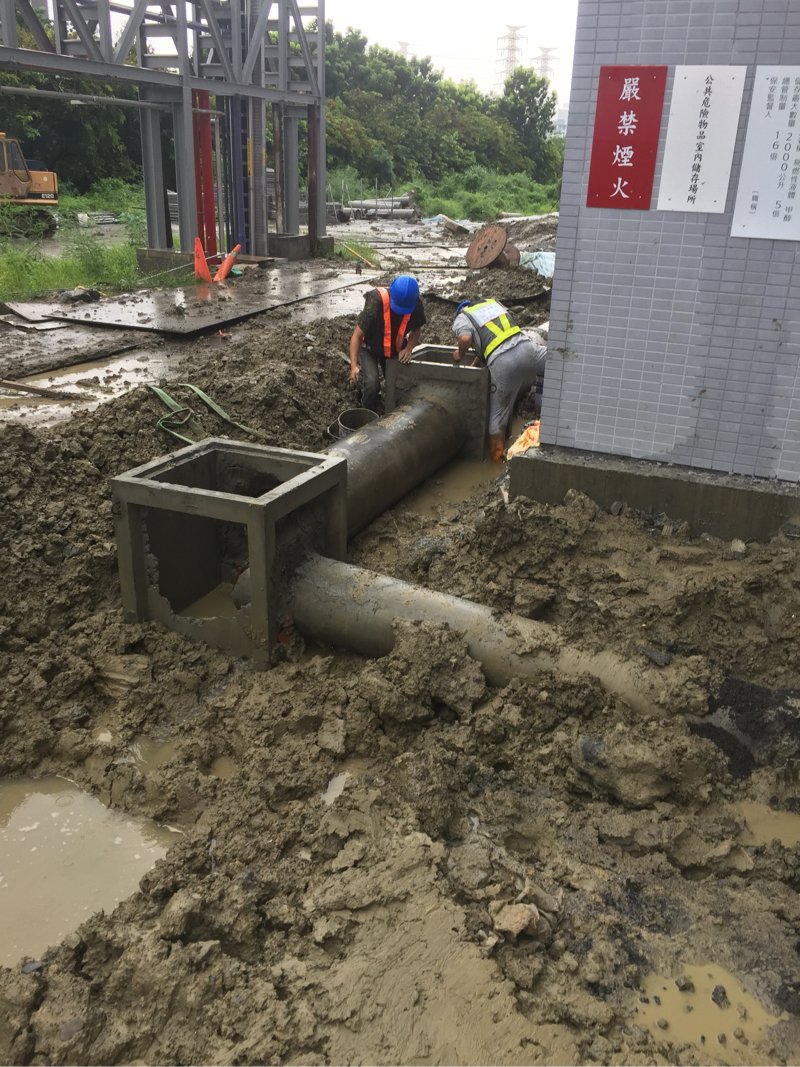 FB:秉承企業社 - 陰井，水溝擺放及補洞