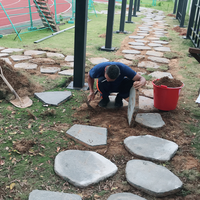 納飛工程 - 學校操場板石舖陳列