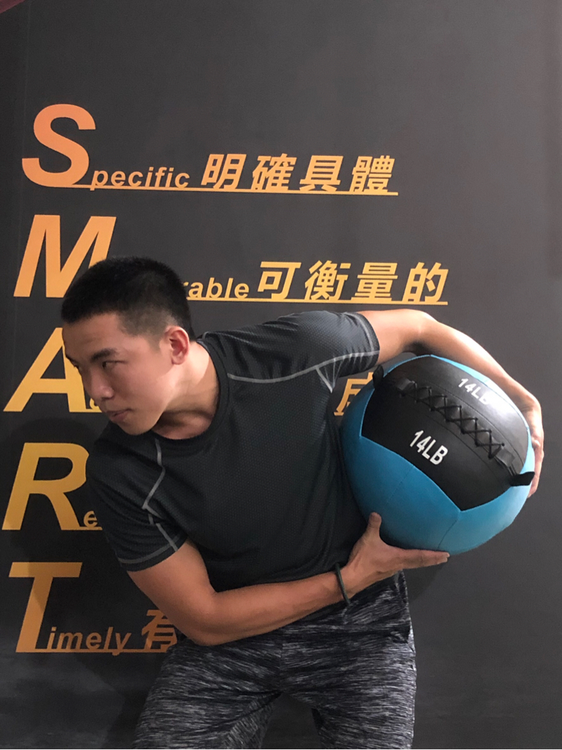 張賴譽/尼克 運動表現教練 - 運動行銷照?